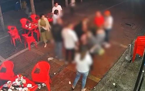 唐山烧烤男子爆料视频 第1张 唐山烧烤男子爆料视频 第1张